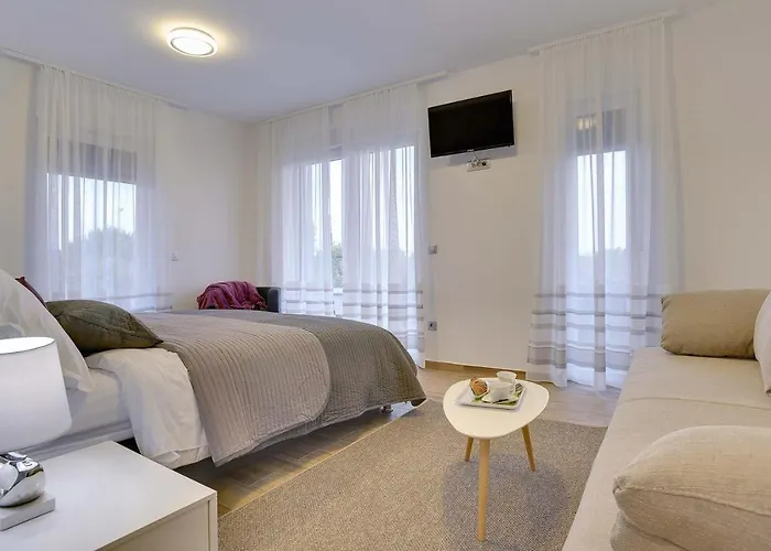 Villa Una וילה פולה