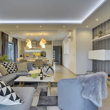 Villa Una 빌라 풀라